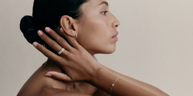 How to Wear Jewellery to a Wedding