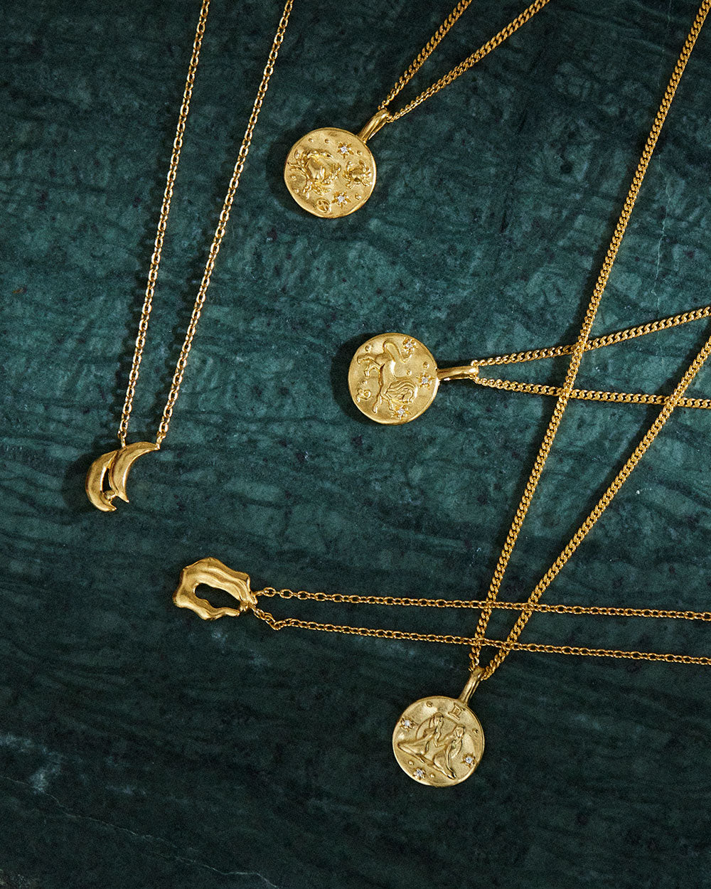 LEO PETITE ZODIAC (18K GOLD VERMEIL) IMAGE 2