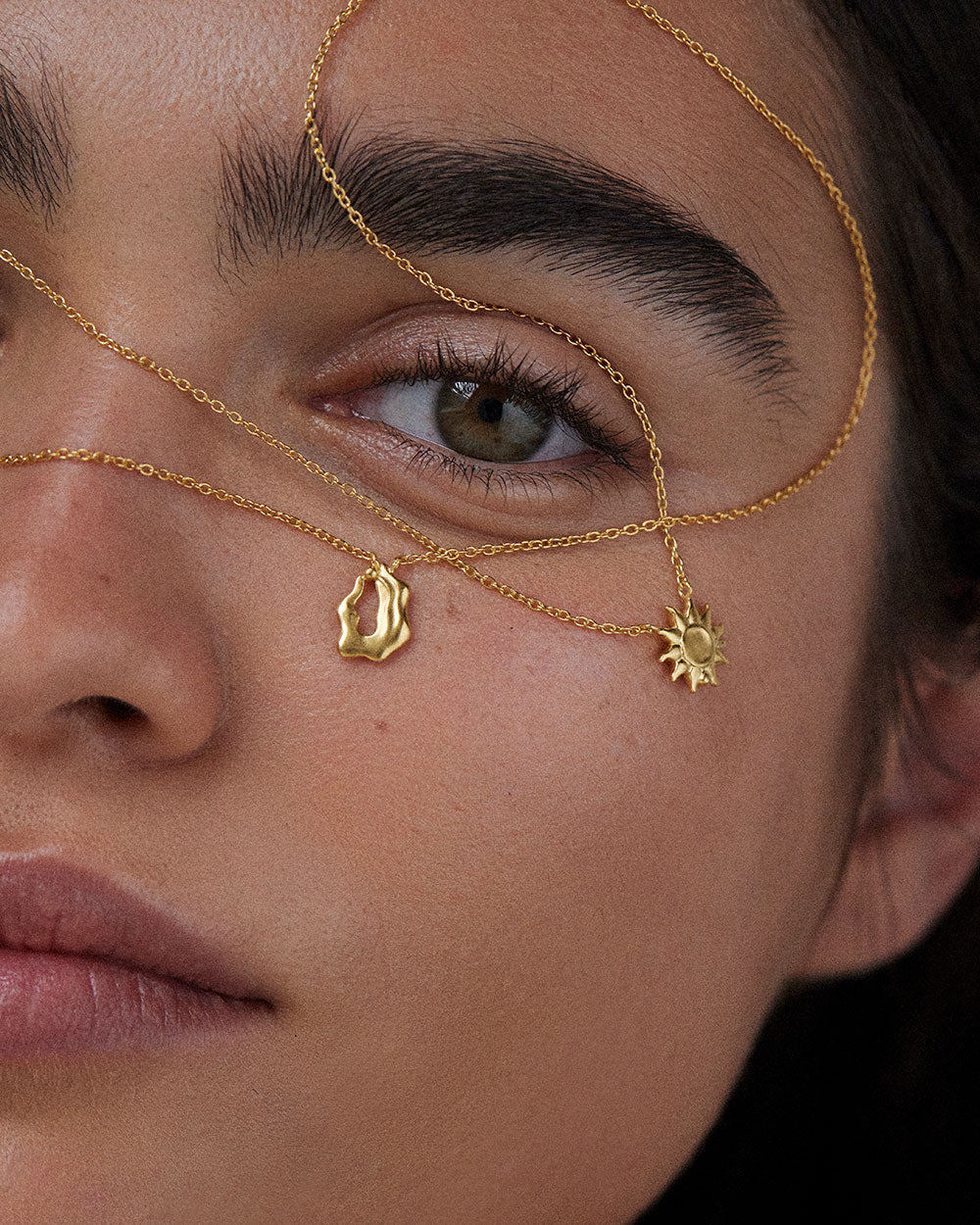 STAR SIGN NECKLACE (18K GOLD VERMEIL) IMAGE 2