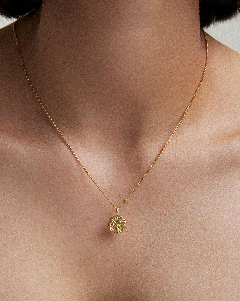 LIBRA PETITE ZODIAC (18K GOLD VERMEIL) IMAGE 2
