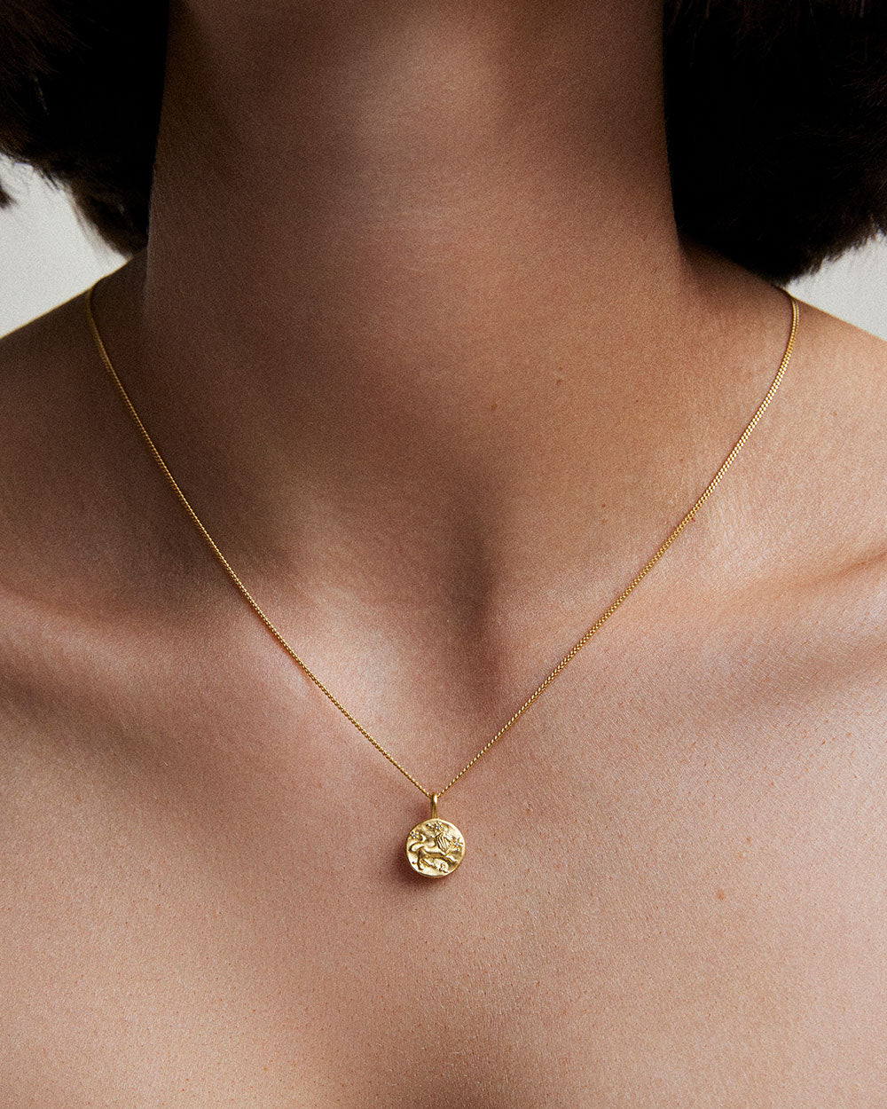 LEO PETITE ZODIAC (18K GOLD VERMEIL) IMAGE 3