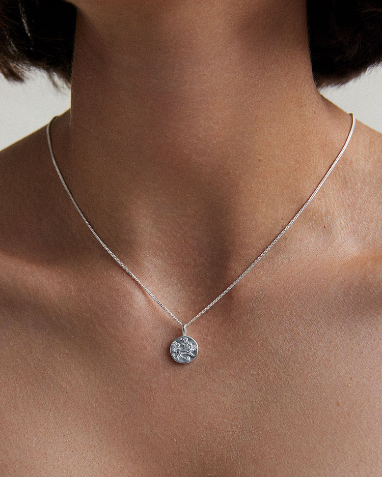 LEO PETITE ZODIAC NECKLACE (STERLING SILVER) IMAGE 2