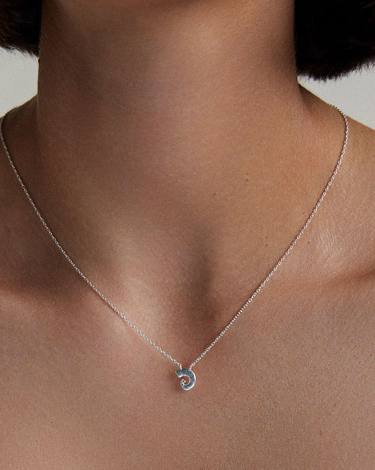 ARIES STAR SIGN NECKLACE (STERLING SILVER)