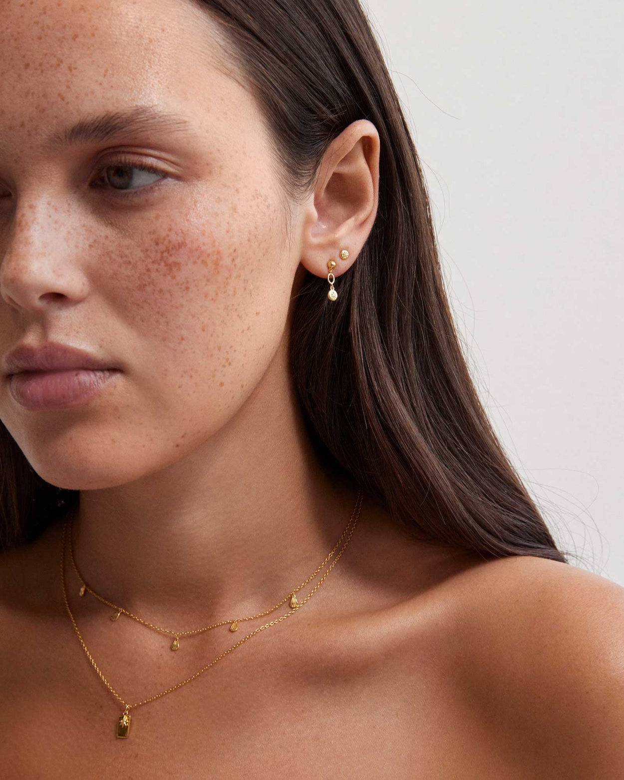 GUIDING STAR STUDS (18K GOLD PLATED) IMAGE 3