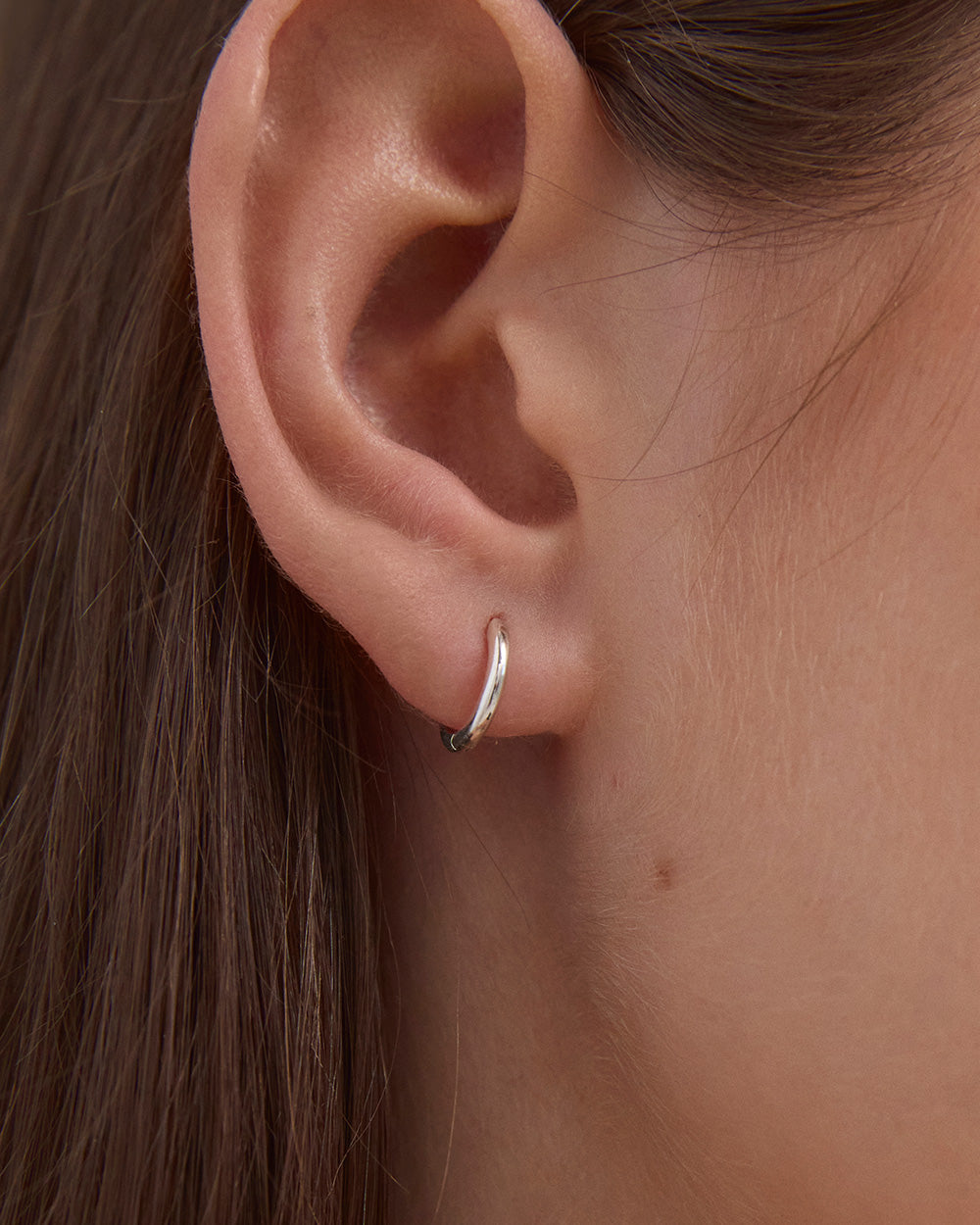 NOMADA FINE HOOPS (STERLING SILVER) IMAGE 3