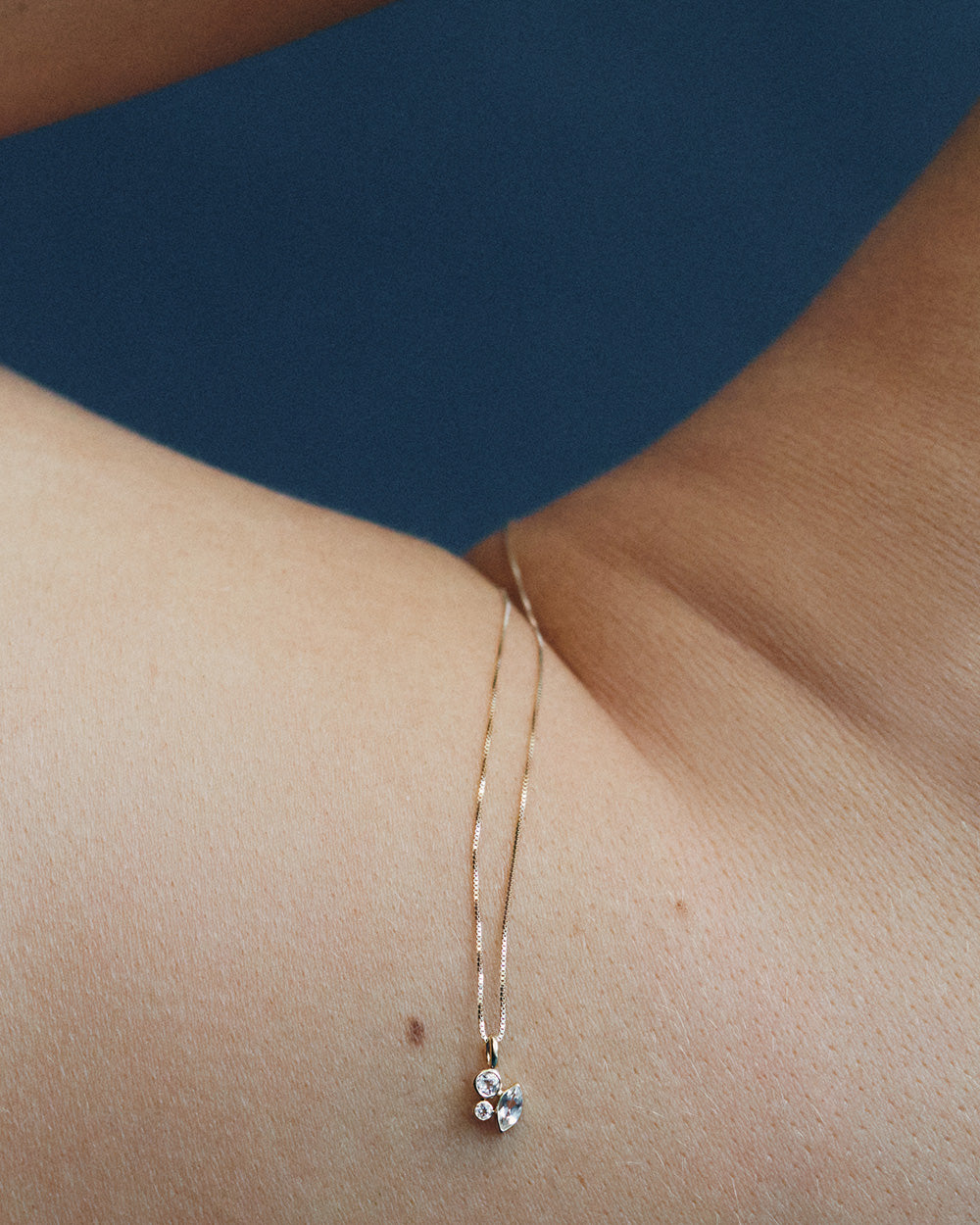 REFLECTION CHARM (9K GOLD) IMAGE 2