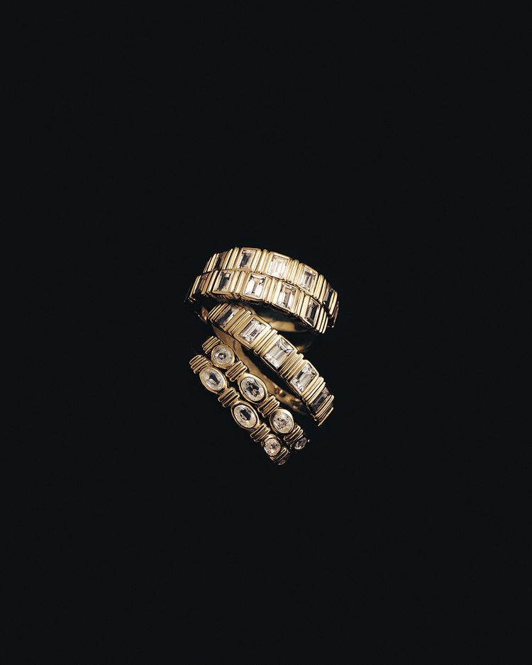 ELYSIUM OVAL SAPPHIRE RING (GOLD) IMAGE 2