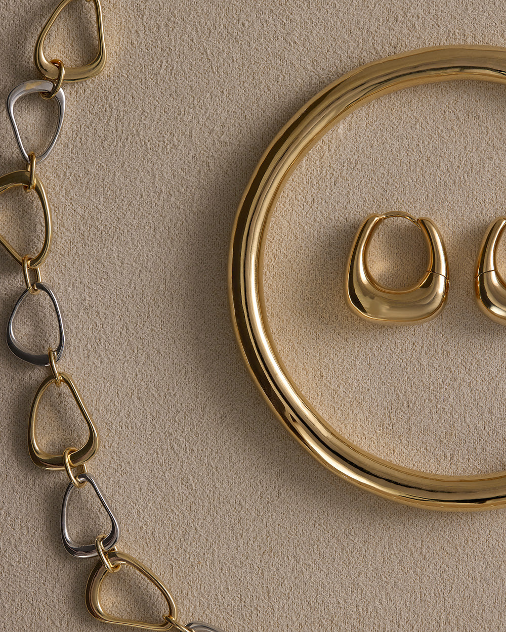 WITHIN MOTION TUBE BANGLE (18K GOLD PLATED) IMAGE 4