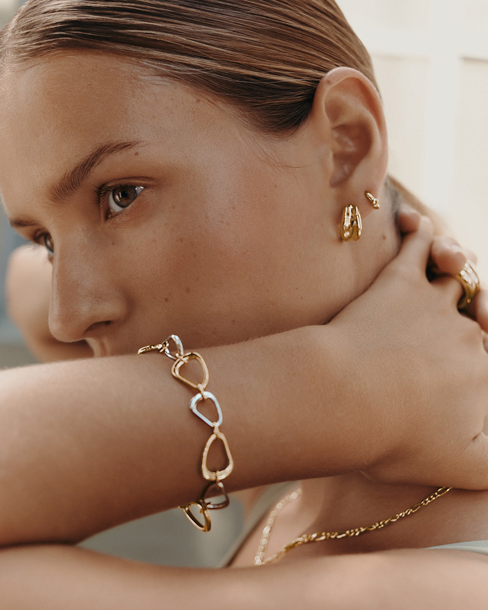 PRESENCE HOOPS (18K GOLD PLATED) IMAGE 2