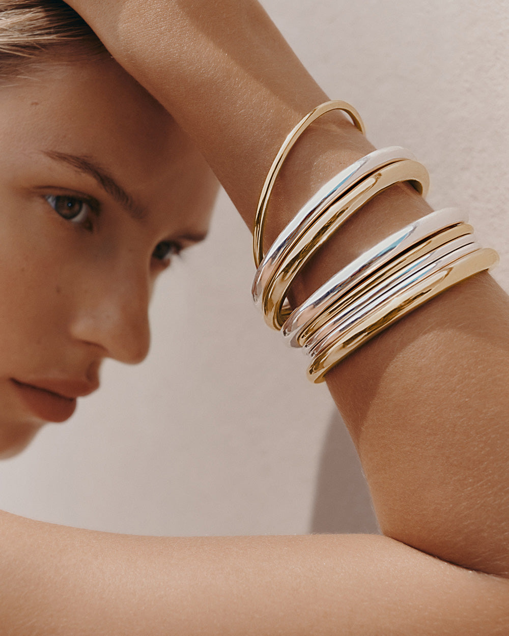 WITHIN MOTION TUBE BANGLE (18K GOLD PLATED) IMAGE 3