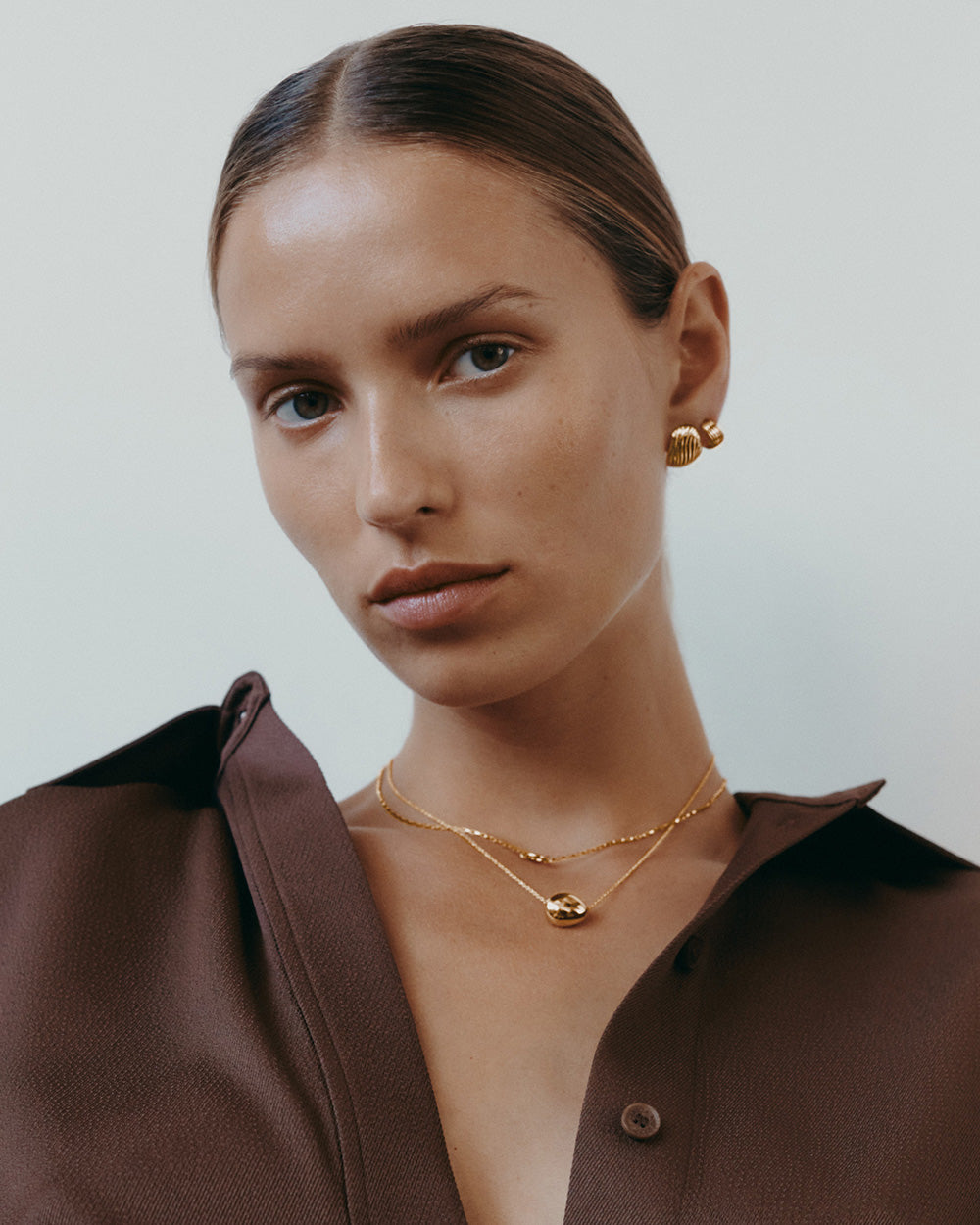 RISE OVERSIZED STUDS (18K GOLD PLATED) IMAGE 6