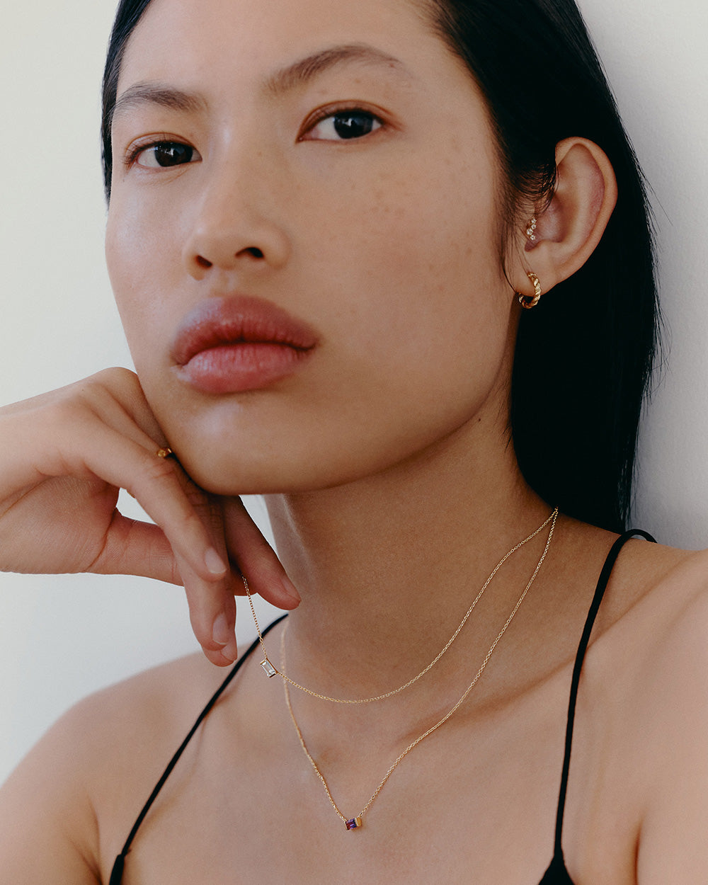 BAGUETTE BIRTHSTONE NECKLACE (18K GOLD VERMEIL) IMAGE 11