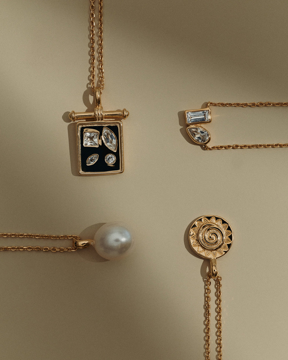 SOLARA COIN NECKLACE (18K GOLD VERMEIL) IMAGE 2