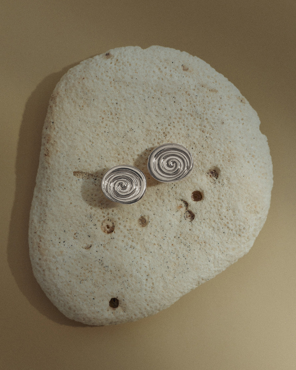 TEMPO OVERSIZED STUDS (STERLING SILVER) IMAGE 4