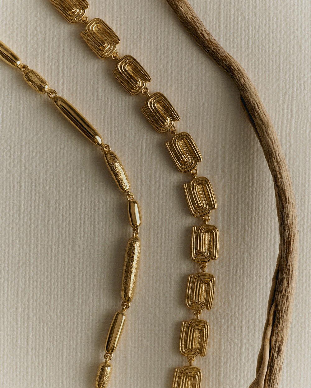 ARISE NECKLACE (18K GOLD PLATED) IMAGE 5
