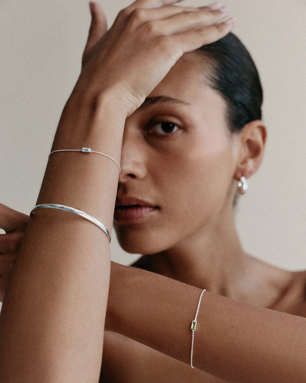 BAGUETTE BIRTHSTONE BRACELET (STERLING SILVER) CAMPAIGN
