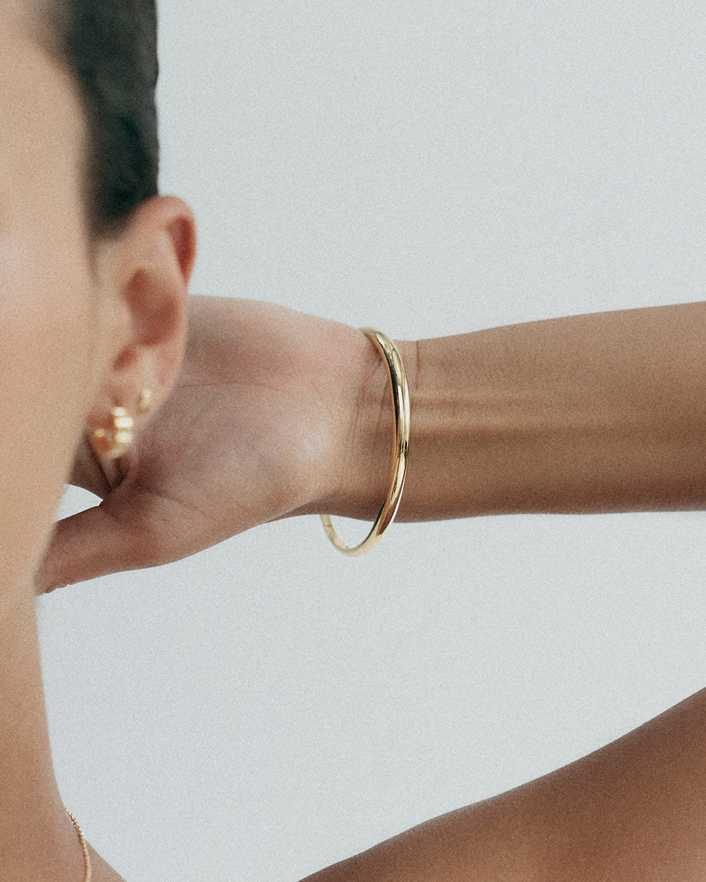 SYMPHONY BANGLE (18K GOLD PLATED)