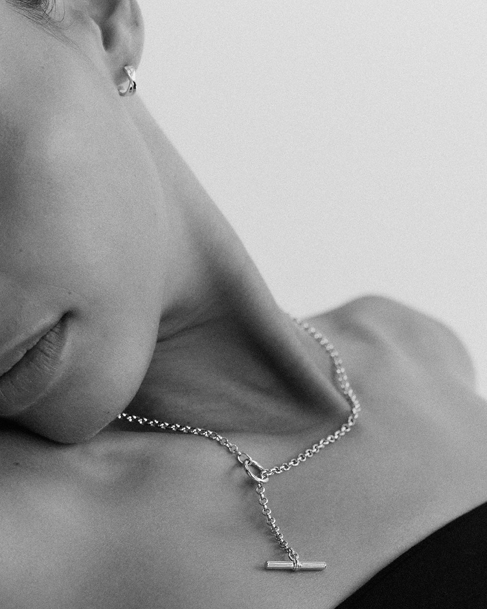EVOLVE T-BAR NECKLACE (STERLING SILVER)
