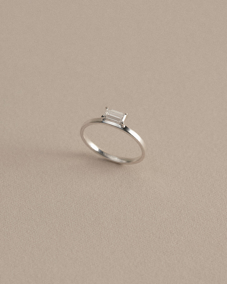 ETHER BAGUETTE RING (STERLING SILVER)