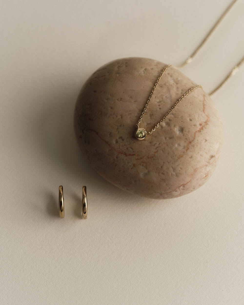 THE SOLID BIRTHSTONE SET (9K GOLD)