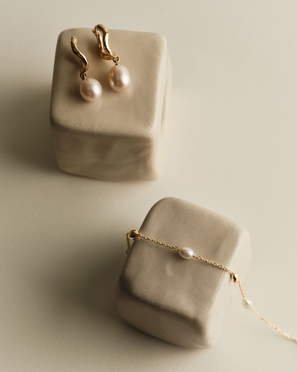 THE PEARL GIFT SET (18K GOLD PLATED)