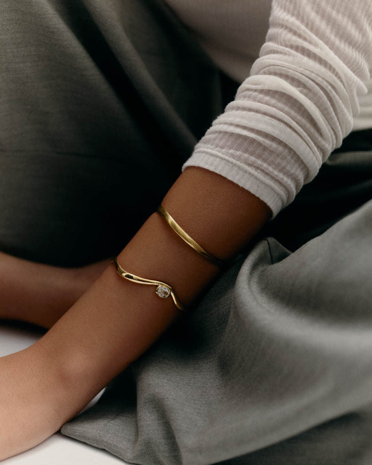 UNFOLD CUFF (18K GOLD PLATED)