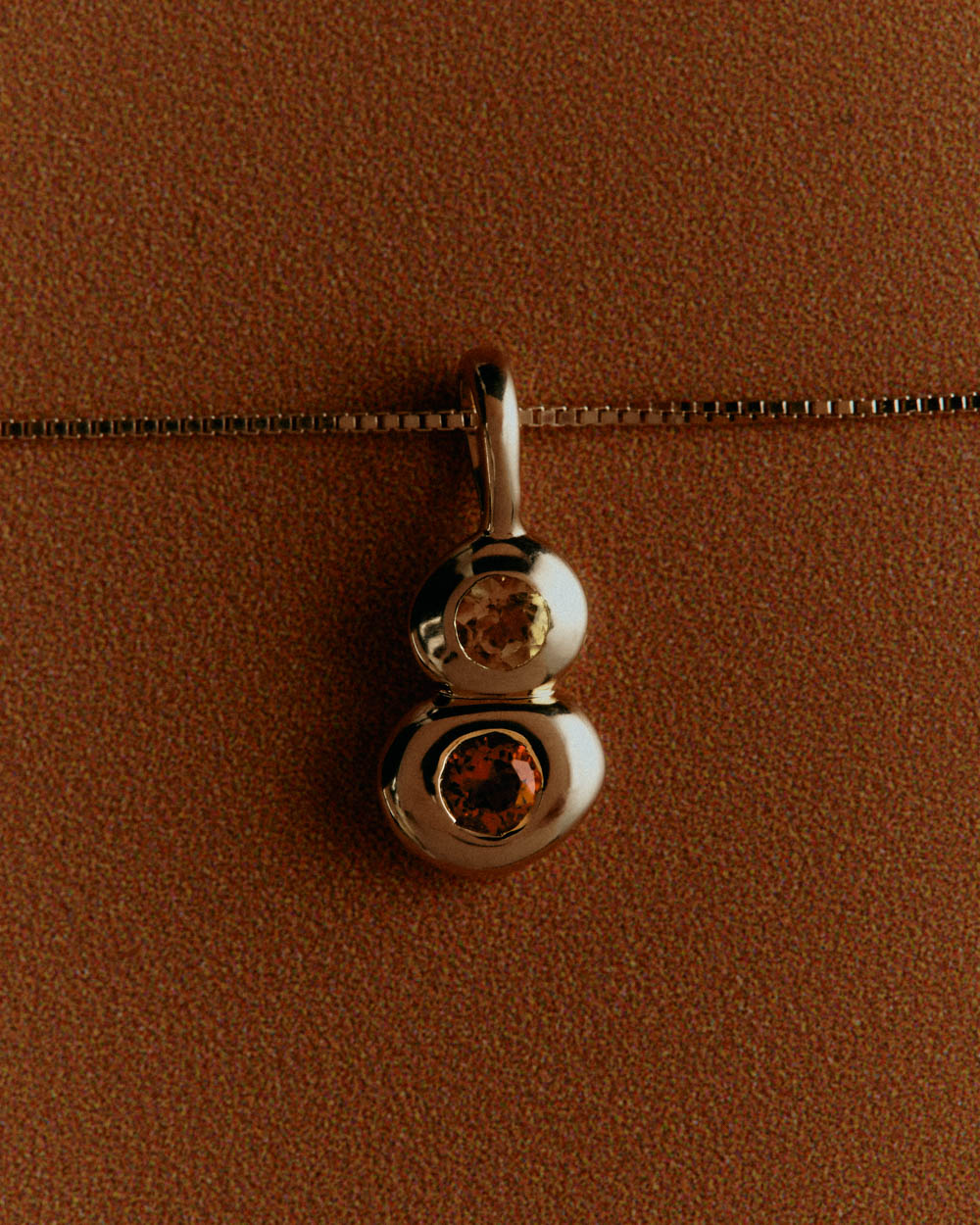 AURORA CHARM (9K GOLD)