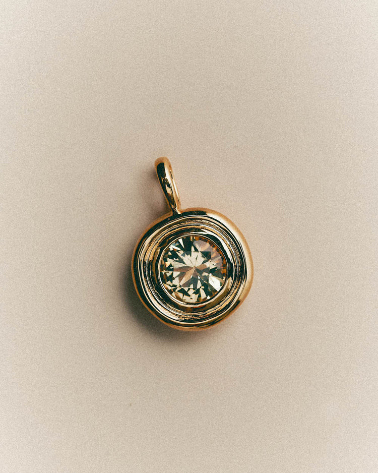 VEIL RADIANCE PENDANT (18K GOLD PLATED)