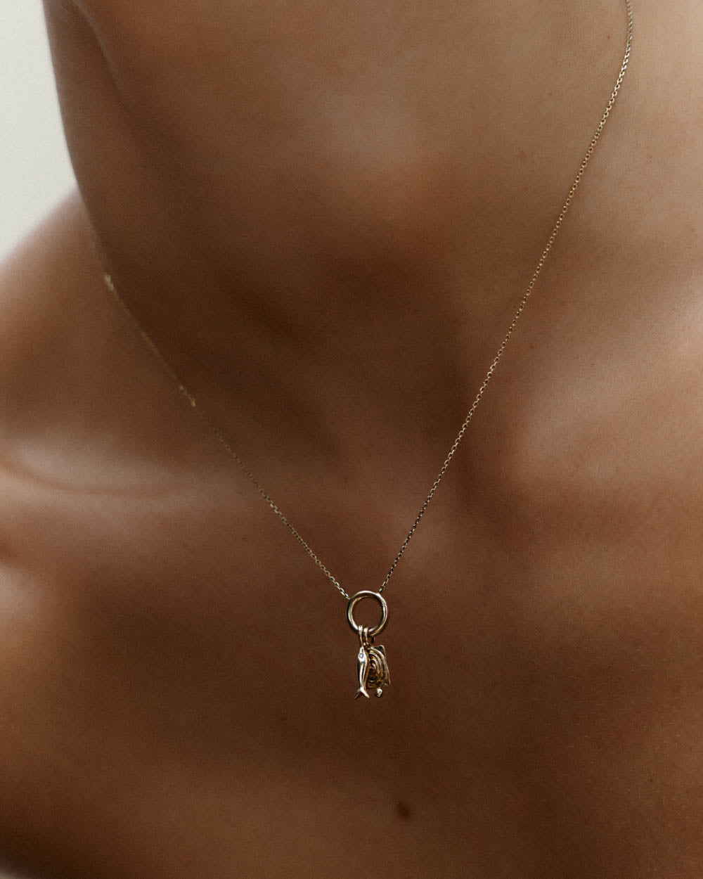 ONDA CHARM (9K GOLD)