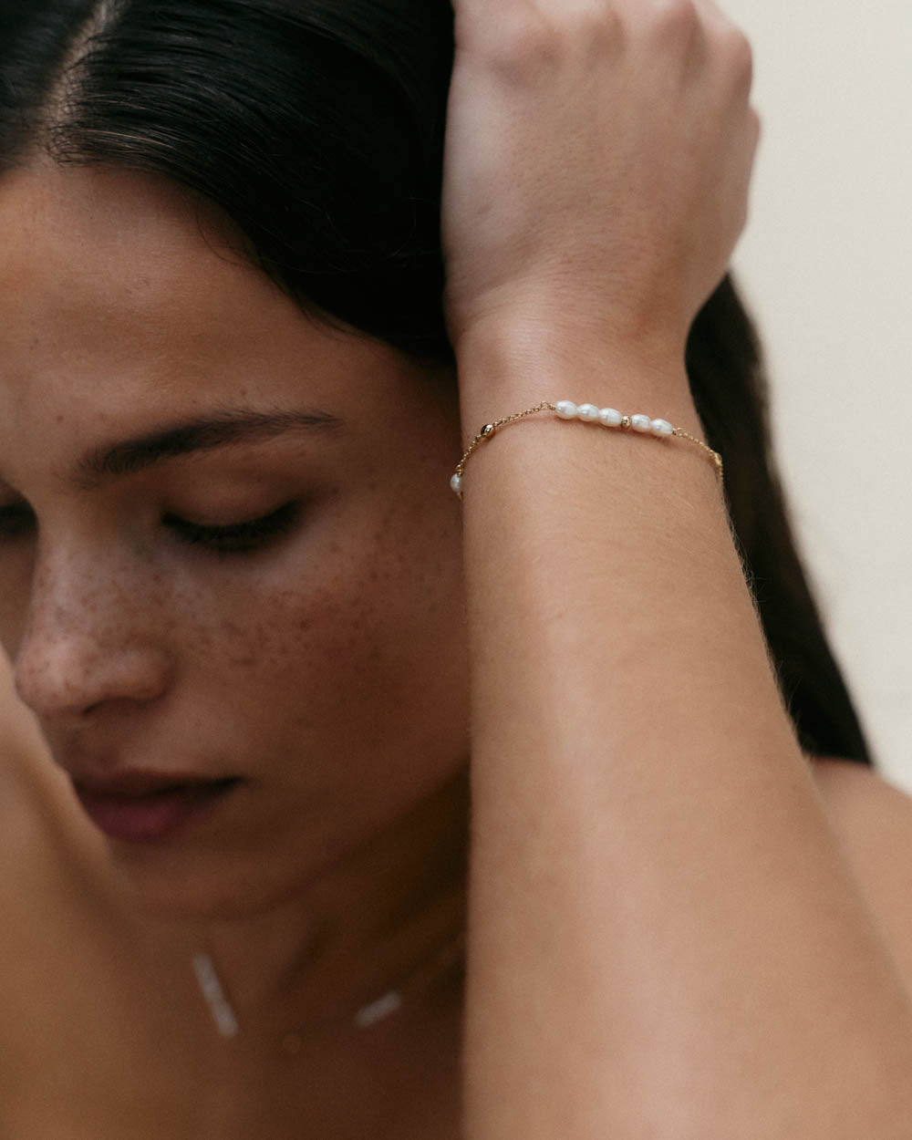 RESONANCE PEARL BRACELET (18K GOLD PLATED)