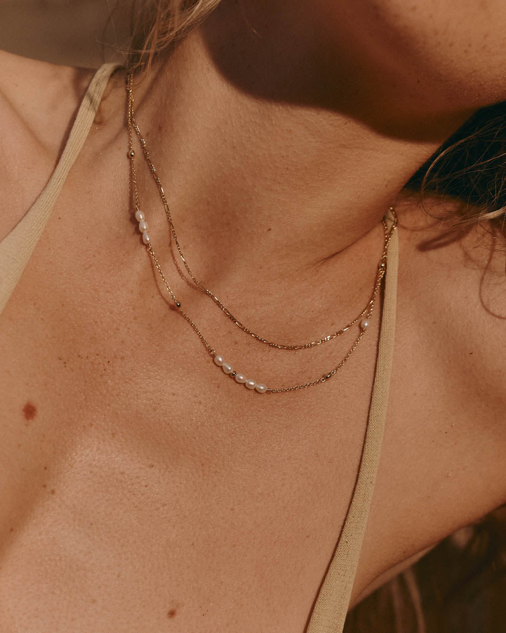 RESONANCE PEARL NECKLACE (18K GOLD PLATED)