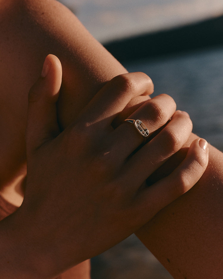 SOLAR AMULET RING (9K GOLD)