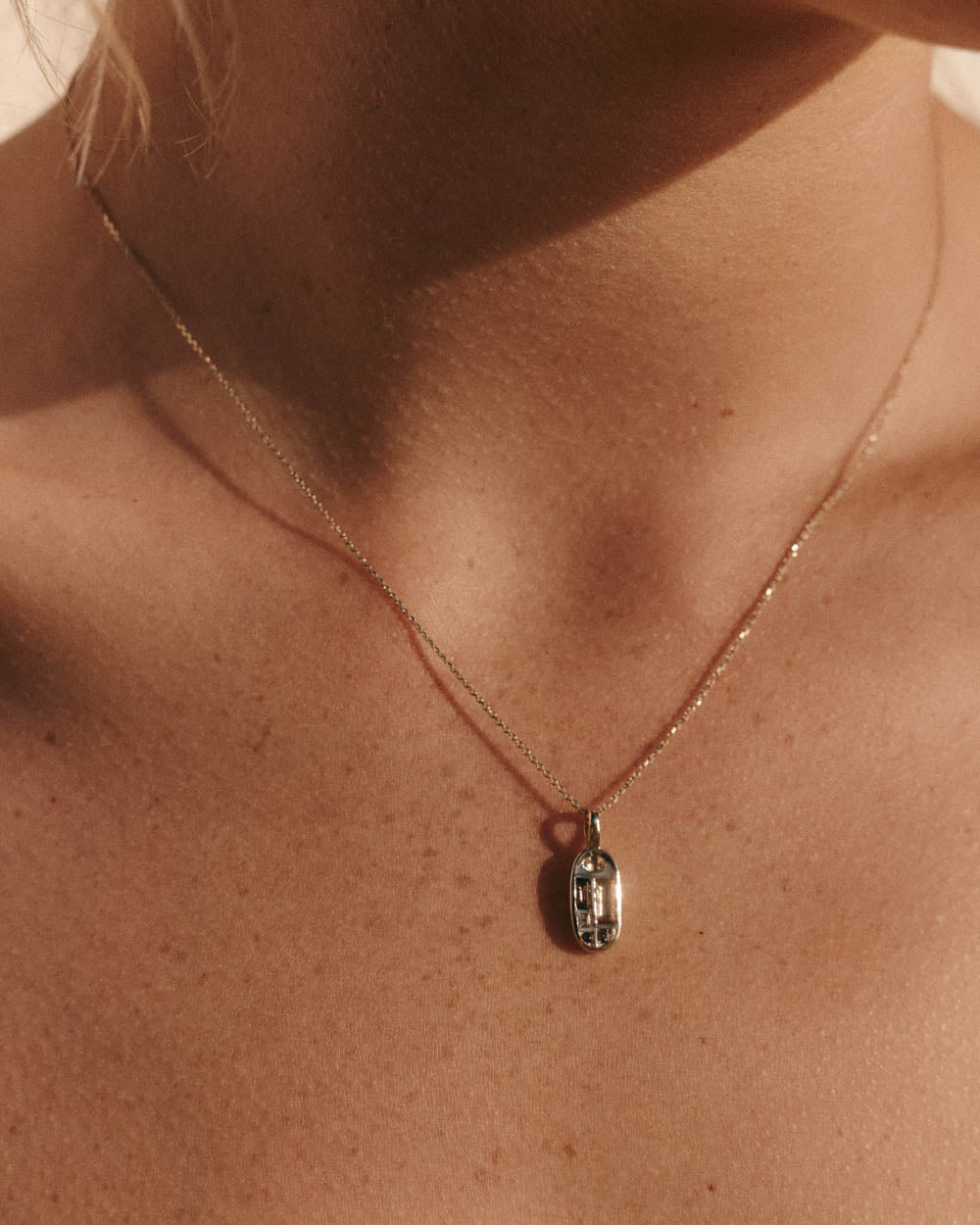 SOLAR AMULET (9K GOLD)