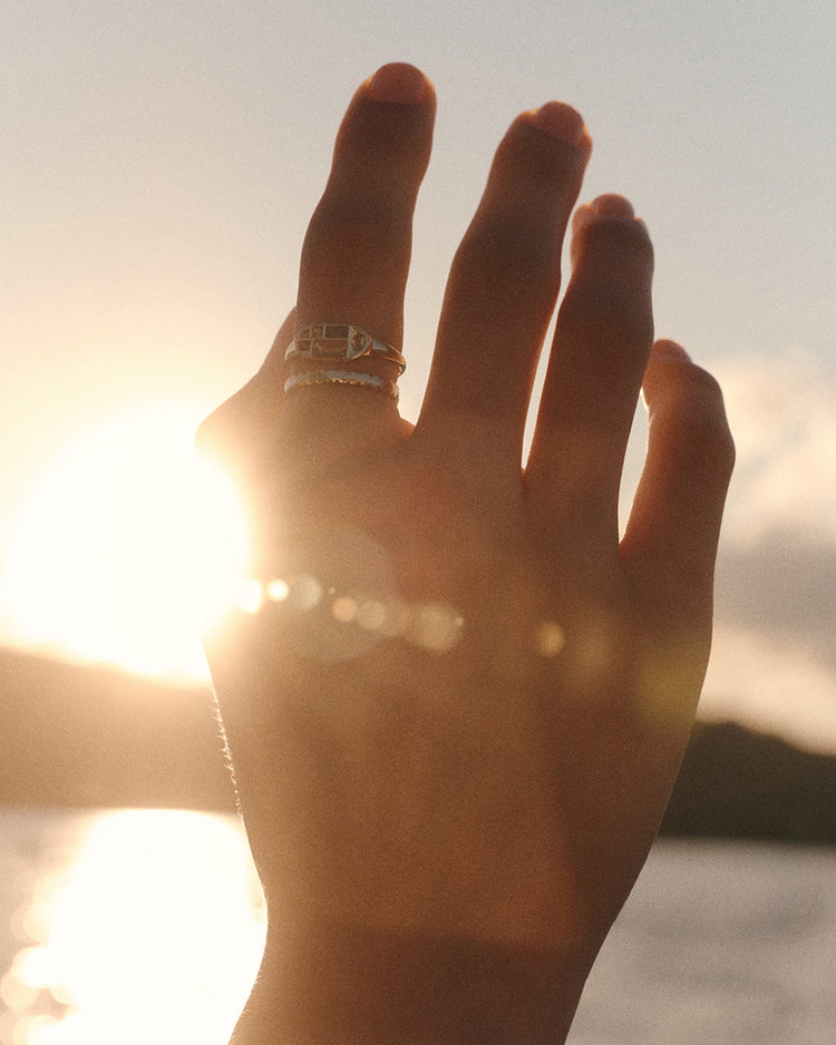SOLAR AMULET RING (9K GOLD)