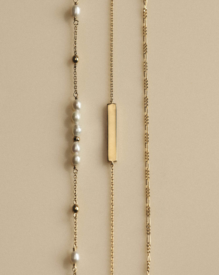 ENGRAVABLE BAR BRACELET (18K GOLD VERMEIL)