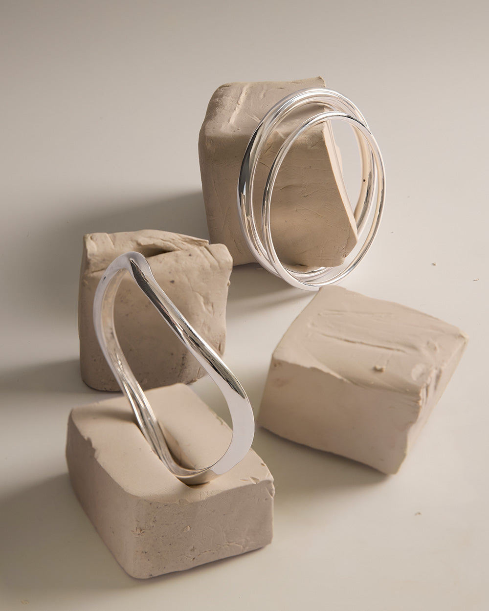 PRESENCE BANGLE (STERLING SILVER) IMAGE 4