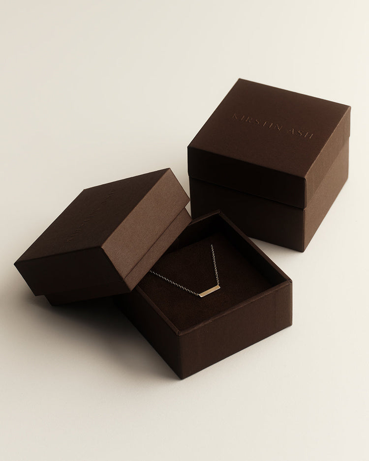 PETITE DIAMOND NECKLACE (9K GOLD)