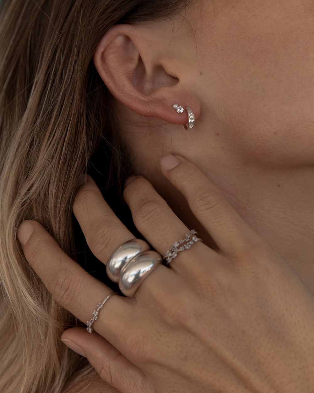 FIRST LIGHT STUDS (9K GOLD) IMAGE 5
