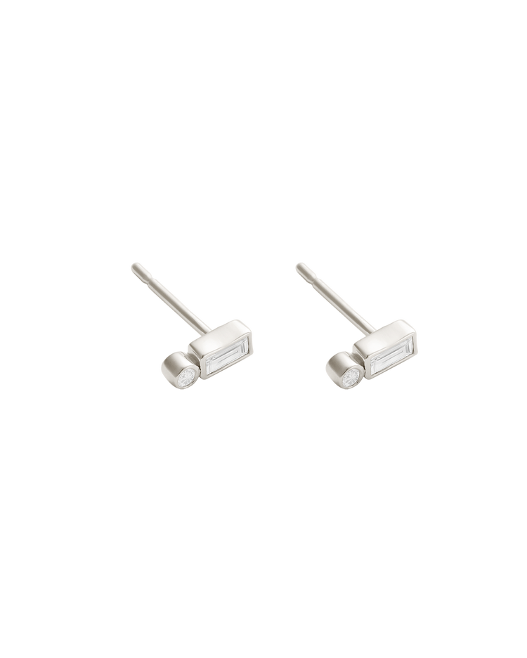 VANTAGE TOPAZ STUDS (STERLING SILVER)