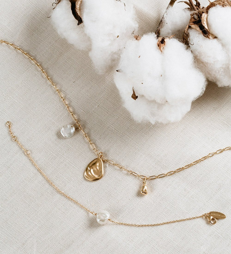 PEARL BRACELET (18K GOLD PLATED)