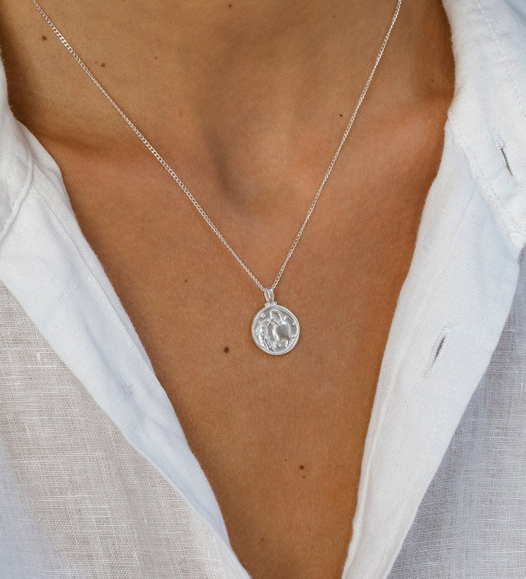 AQUARIUS ZODIAC NECKLACE (STERLING SILVER)