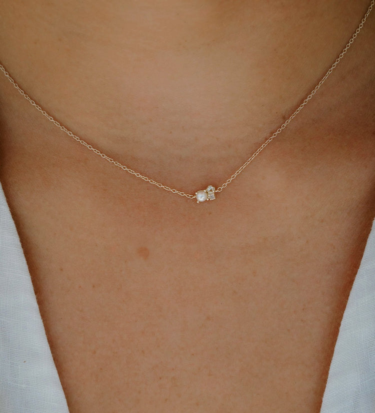 FIRST LIGHT NECKLACE (9K GOLD)