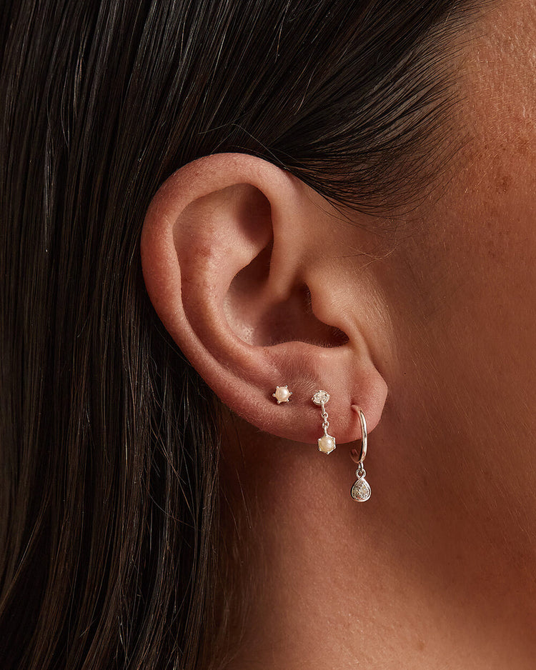 PETITE PEARL STUDS (STERLING SILVER)