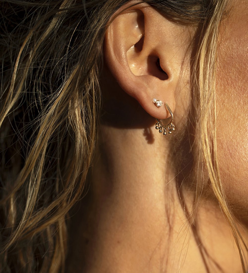FIRST LIGHT STUDS (9K GOLD) IMAGE 2