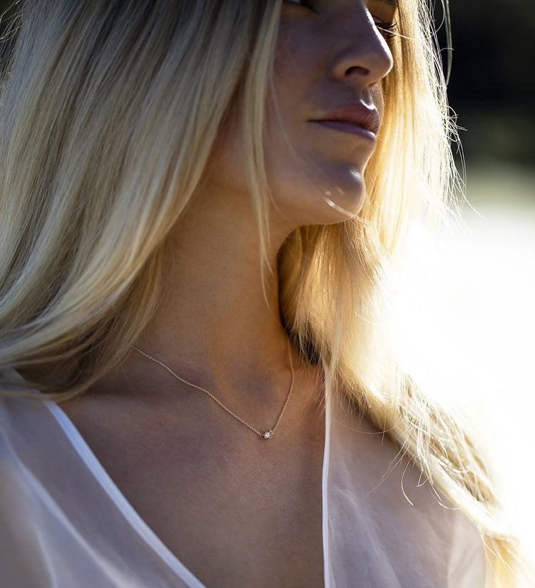 FIRST LIGHT NECKLACE (9K GOLD)
