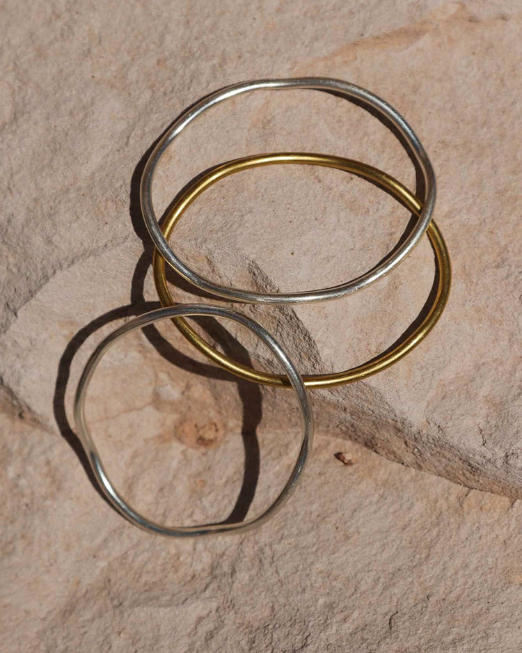 BOTANICA BANGLE (STERLING SIlVER)