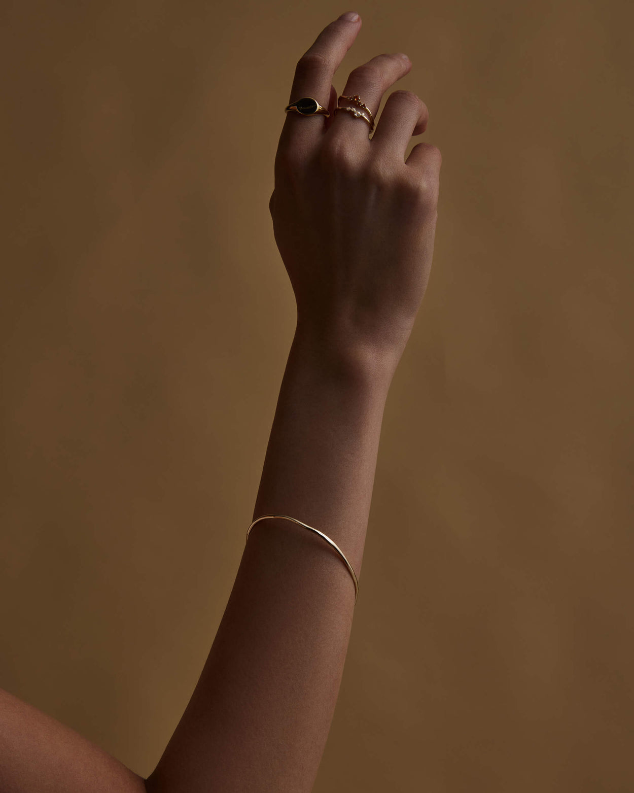 AURELIA BANGLE (9K GOLD) IMAGE 6