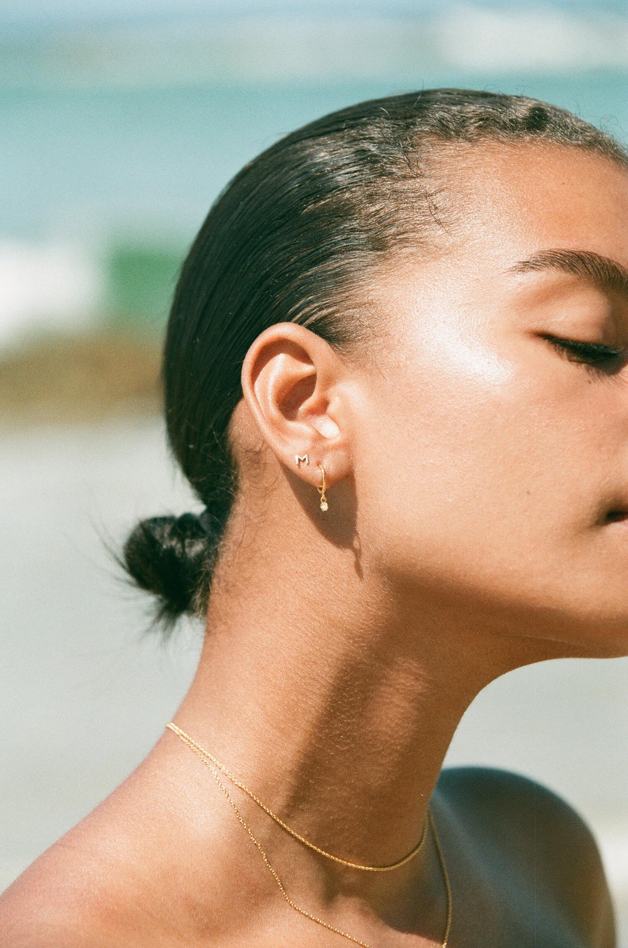 INITIAL EARRINGS (9K GOLD) IMAGE 5