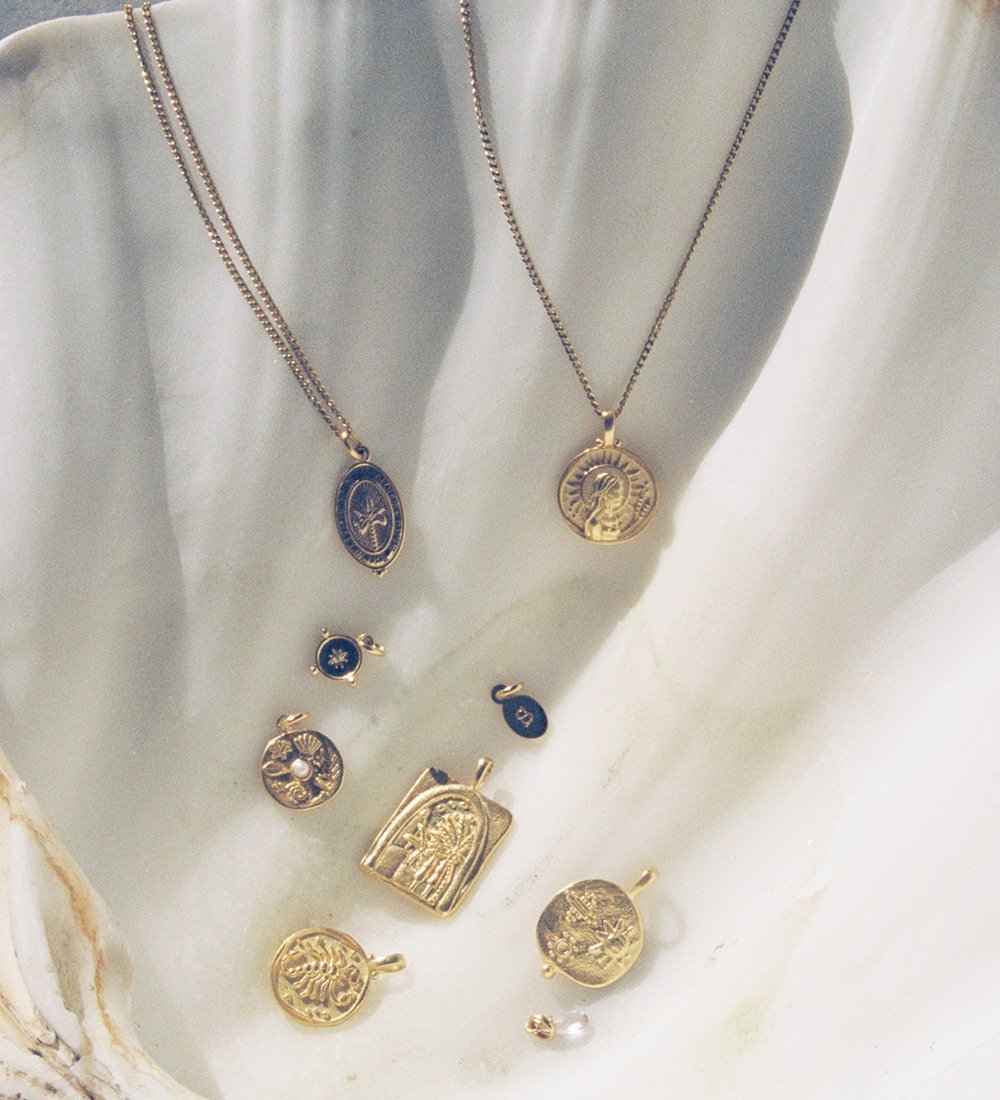 TINY BY THE SEA COIN (18K GOLD VERMEIL) IMAGE 4