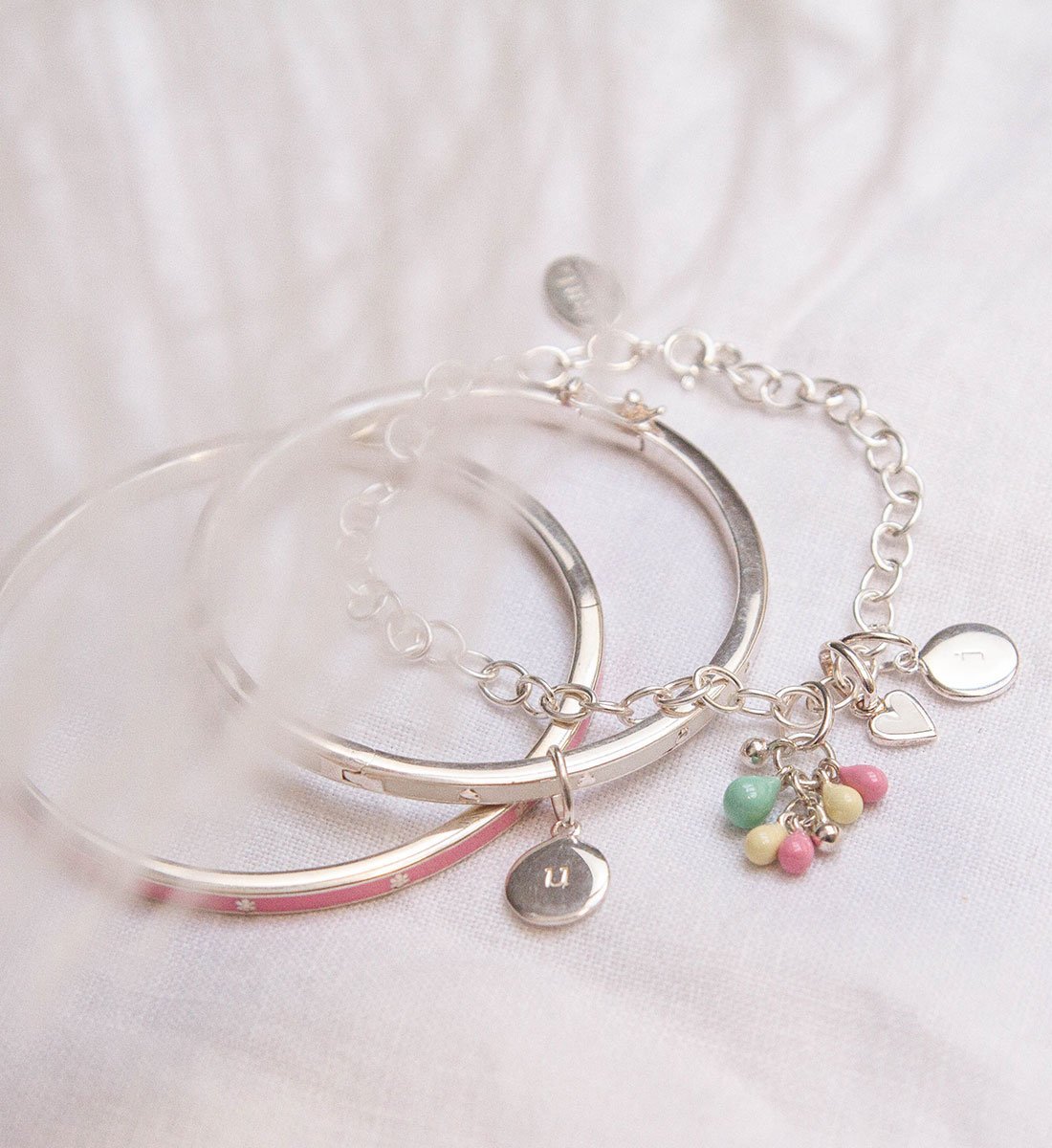 CIRCLE INITIAL NECKLACE A-Z (STERLING SILVER) IMAGE 3